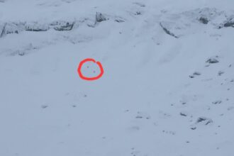 avalanta de mari dimensiuni in muntii fagaras zona balea lac doi schiori au declansat o accidental video 6957b0b5761a8