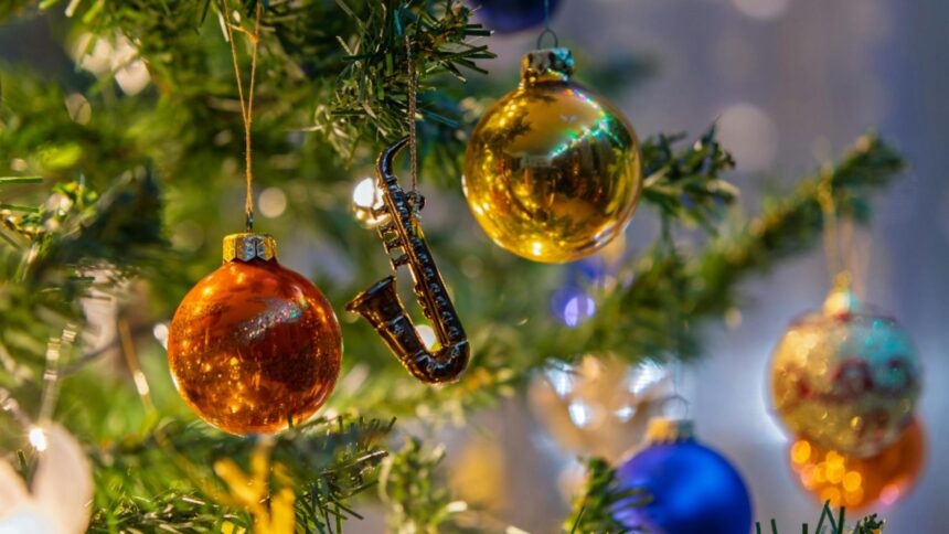 cand se despodobeste bradul pentru a avea noroc si prosperitate in noul an traditia pe care romanii o pastreaza cu sfintenie 6958077886ac5