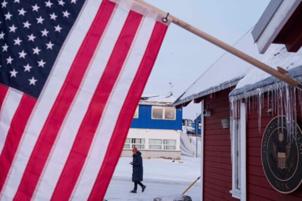 cat l ar costa pe trump de fapt cumpararea groenlandei suma ar reprezenta mai mult de jumatate din bugetul anual al departamentului apararii 69680f6e4f6cf