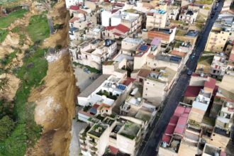 cosmar in sicilia pamantul se prabuseste sub case si strazi 1 500 de oameni au fost evacuati video 6978ec9b42edf