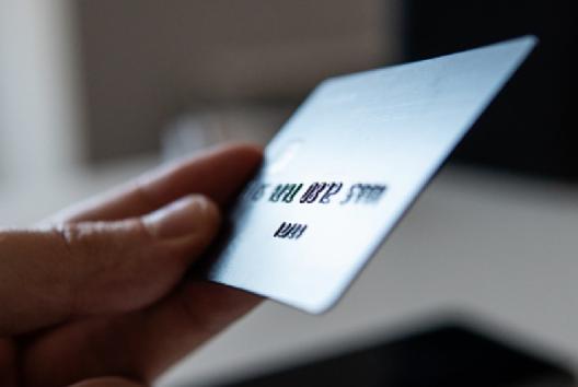 frauda informatica in cuplu 695d19096b4ea