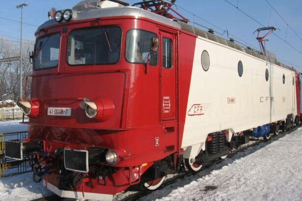 haos pe calea ferata in olt trafic blocat total intre draganesti si farcasele din cauza unui tren de marfa defect 695b3adcd65d8