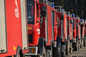 incendiu intr un bloc din sibiu aproximativ 30 de persoane se aflau in interior 6961513c1b789