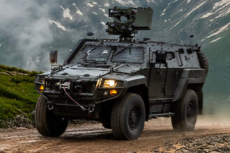 mapn si otokar isi paseaza responsabilitatea dupa ce afaceristi cu legaturi in rusia au fost implicati in contractul pentru cobra ii 697c84acdfffa