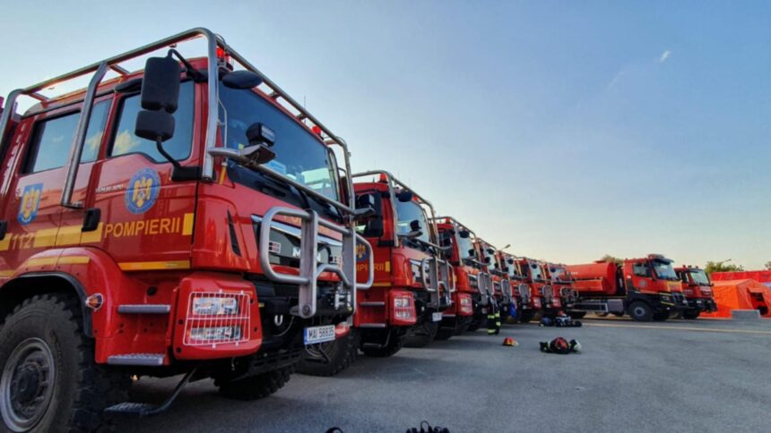 mii de interventii ale pompierilor in weekend s au inregistrat circa 5000 de situatii de urgenta 6964afb908bf4