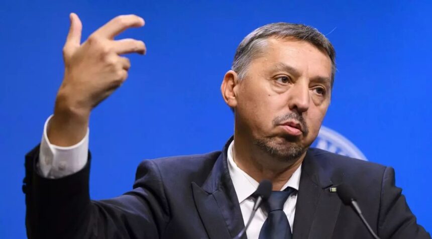 ministrul educatiei daniel david a demisionat bugetul ministerului pentru anul viitor motivul plecarii 695d3bc4692e2