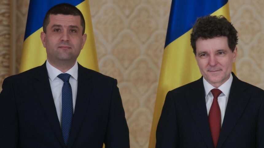 nicusor dan de rasul europei dupa ce a ramas blocat in paris ministrul apararii nicio explicatie dupa scandalul blocarii presedintelui 695f5ccc41ba4