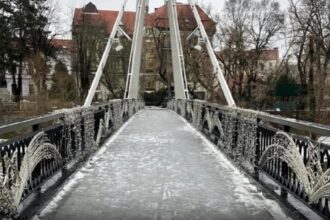 podul lui bolojan cu sistem anti inghet a inghetat investitia premierului s a facut praf 695d2ef6df73f