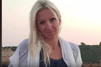 rezista raluca rogoz pusa de bolojan la achizitii publice apropiata de clotilde armand 69621beb417ea