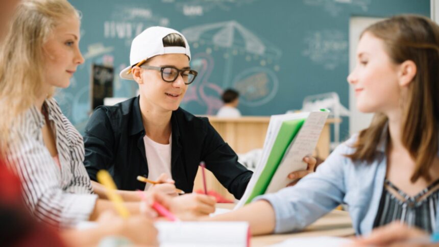 romania pe ultimul loc in europa la numarul studentilor care muncesc in timpul facultatii 69770e671928c