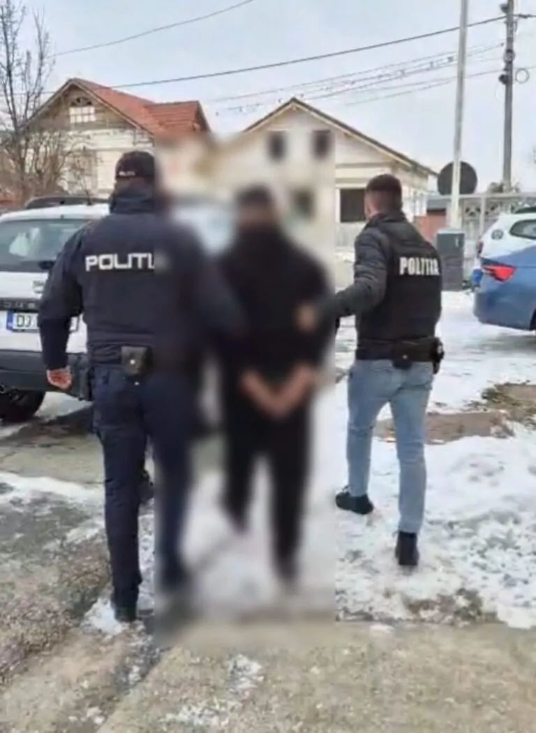 s au luat la bataie intr o sala de jocuri din filiasi trei barbati retinuti de politisti 696f4af6cb16f