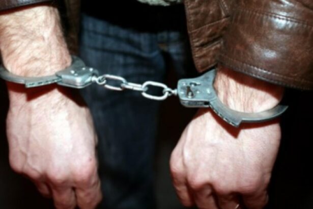 scene socante intr o scoala din gaesti un recidivist inarmat cu un bata a patruns in clasa si a agresat un elev video 6968f5095e0e6