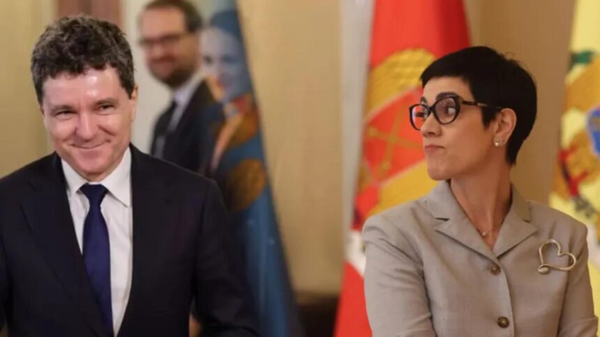 sefa protocolului de la cotroceni sfidare totala la adresa romanilor sarmani in ce ipostaze s a pozat prin paris viata in roz video 6964c8908e6ee