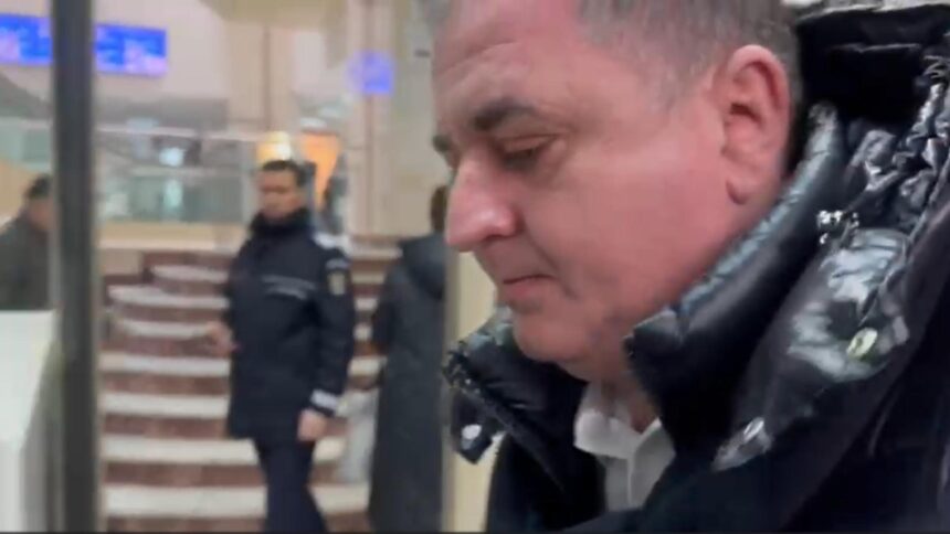 spagarul din dosarul mita la mosteanu fuge de jurnalisti la tribunalul bucuresti video cu fostul senator fugarit de presa 6971f3664a0a1