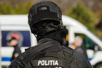 tanar retinut pentru trafic de minori dupa ce a exploatat sexual o adolescenta de 17 ani 696a172378331