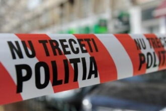 tragedie de boboteaza doi barbati au murit dupa ce s au aruncat de pe un bloc cu 10 etaje 695f4437d6a73