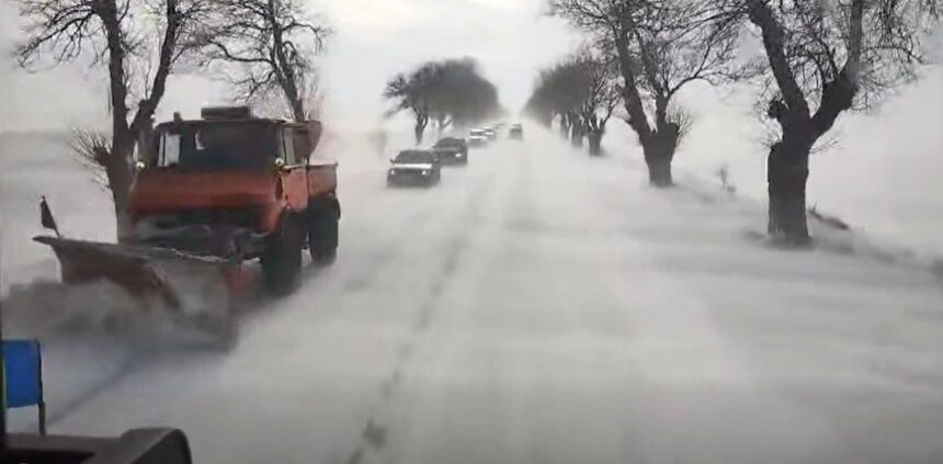 video viscol la sol pe dn 54 in corabia si caracal trafic ingreunat 695f8a7d431d3