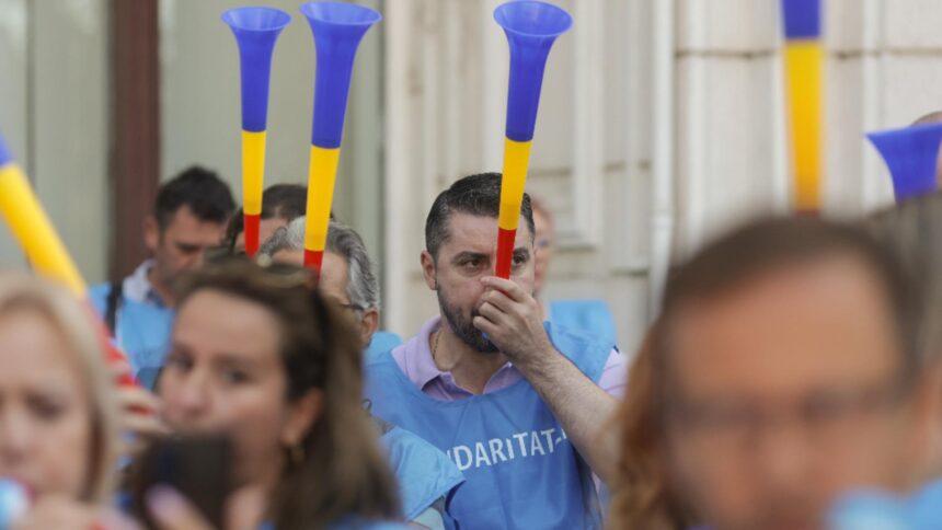 angajatii din guvern ii dau ultimatum lui ilie bolojan nu adoptati ordonanta scrisoare deschisa 699dc5ffd8500