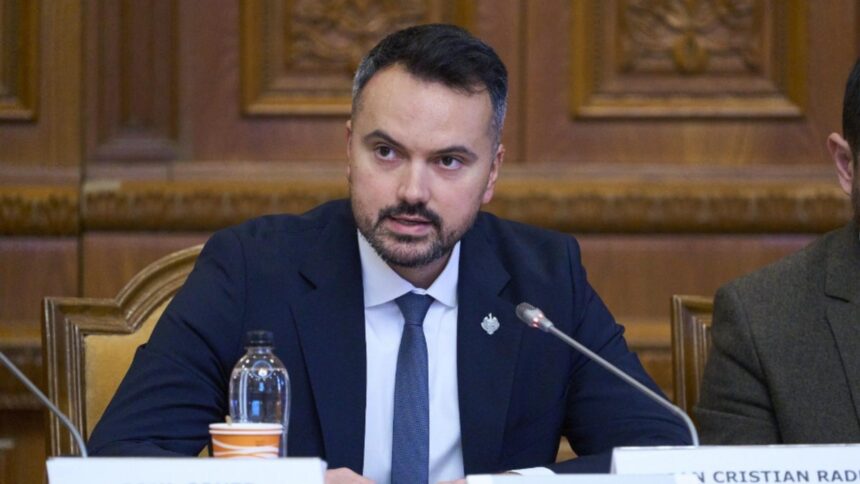 aur cere suspendarea presedintelui dupa neregulile din campanie deputatul fabian radu exista nenumarate suspiciuni asupra integritatii sale 69a1a81c43c56