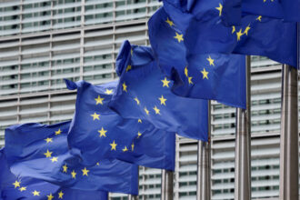 bruxelles pune la bataie aproape 30 de miliarde de euro pentru estul europei romania printre beneficiarii noului program eastinvest 69a007e97cd8a