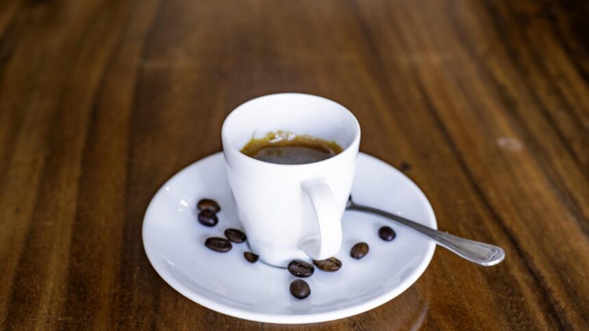 cata cafea este indicat sa bem intr o zi ce se intampla cand depasim cantitatea recomandata 6982f6724a370