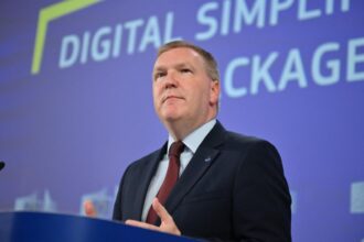 consultari oficiale la bucuresti comisarul ue pentru justitie michael mcgrath primit de ilie bolojan 698d677ddec45