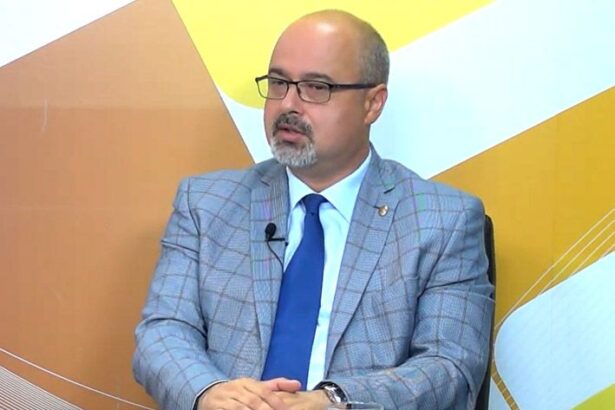 emil albota urmeaza sa fie numit in functia de prefect de olt 69a14e9b160a9