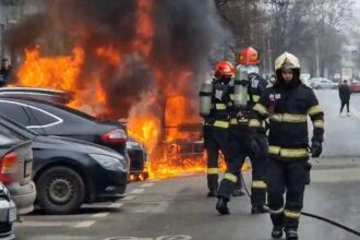 femeie arsa de vie intr un smart electric sotul a iesit din masina in flacari 698f1563393c3