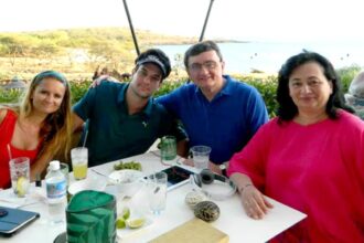 fiica lui victor ciorbea traieste o viata de lux in america in timp ce fostul premier avea datorii in romania oana isi cumpara vila de 8 milioane in florida 699cca20ebae1