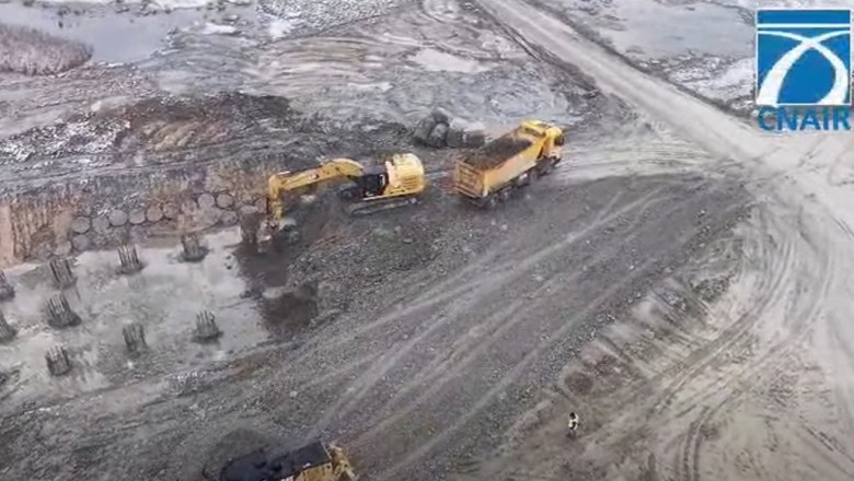 lucrari la unul din cele mai complexe noduri rutiere din romania sunt mobilizati 300 de muncitori si 75 de utilaje 69987a543d04c