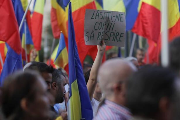 maine romanii spun stop austeritatii protest de amploare in intreaga tara impotriva masurilor lui bolojan 698c40650e2fd
