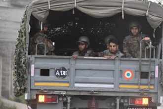 ministrul pakistanez al apararii anunta ca tara sa se afla intr un razboi deschis cu afganistanul 69a12dfacef5e