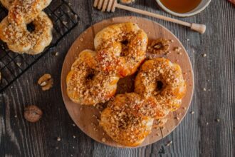 mucenici moldovenesti reteta simpla facuta de gospodinele de la sate 69958fc4cb050