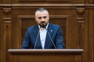 nicolae vlahu senator aur justitia constitutionala nu se apara prin discursuri politice 6985d553bc22d