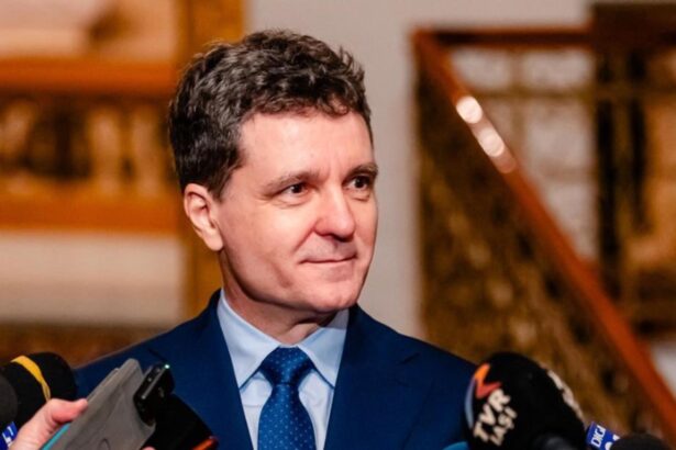 nicusor dan participa prin videoconferinta la reuniunea coalitiei de vointa 699d6fa70a074