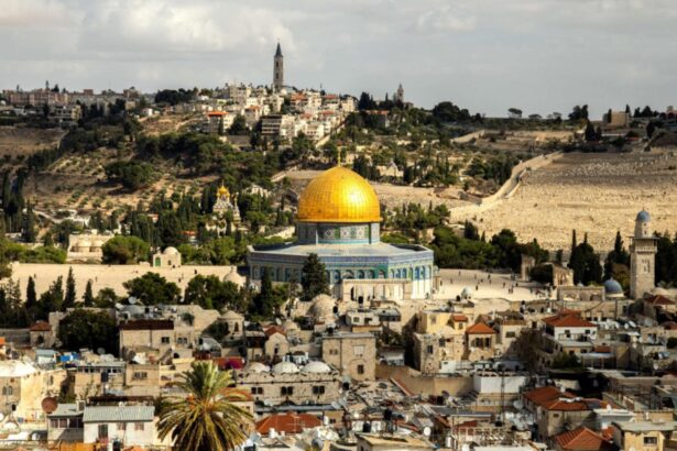 pelerini si turisti romani blocati in israel reprezentanta patriarhiei romane la locurile sfinte ii va ajuta sa se intoarca acasa 69a2eecf843e9