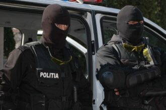 perchezitii in judetul olt intr un dosar de evaziune fiscala prejudiciul este de aproximativ 2 mil lei video 698d76b8c1aab