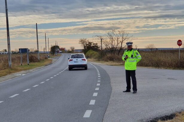 politistii olteni au retinut in weekend 19 permise de conducere un slatinean baut bine la volan fara permis 699c286238d65