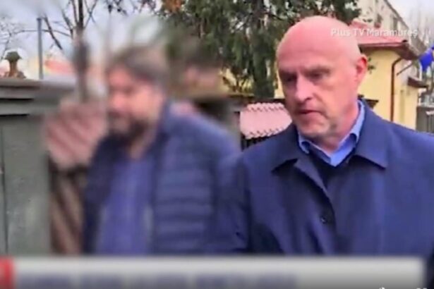 profesorul acuzat de viol a revenit la catedra atragea eleve in ordinul ocult si le agresa 69936eda3a15f