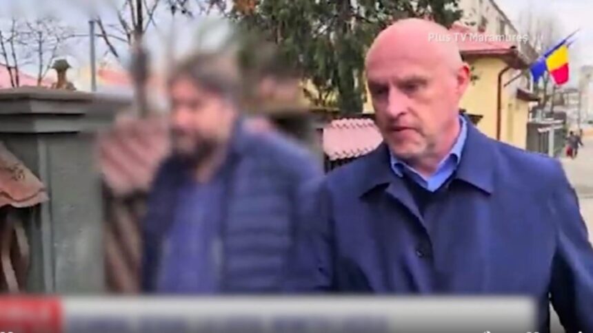 profesorul acuzat de viol a revenit la catedra atragea eleve in ordinul ocult si le agresa 69936eda3a15f