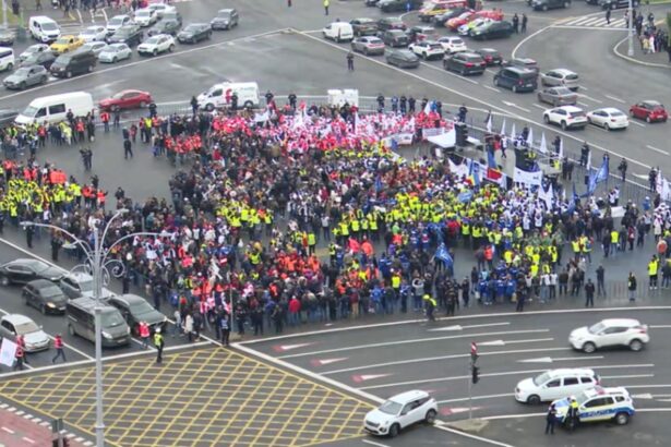 proteste in administratia publica sindicatele dau un ultimatum guvernului 69818d6a6cc5d
