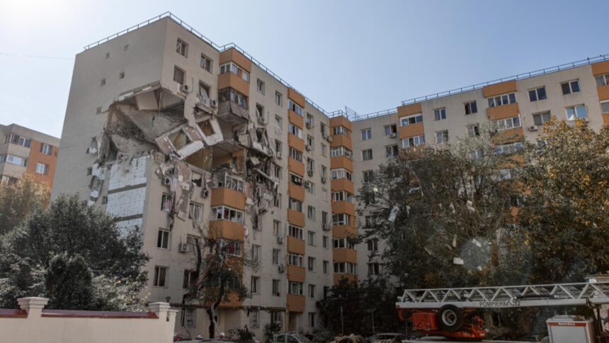 revolta la blocurile distruse de explozia din rahova am primit facturi desi noi nu mai locuim acolo 698ee31059c0b