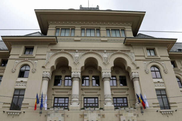 sectorul 4 vrea sa pastreze bulevardele preluate de la primaria capitalei pana la recuperarea investitiilor de 12 miliarde de lei 699c3d89a6f63