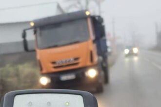 sofer depistat baut la volanul unui ansamblu de vehicule in timpul controalelor truck bus din olt 69943162345d4