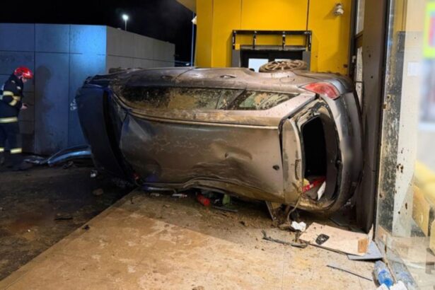 un barbat a fost retinut dupa un accident violent intr o parcare a unui mall din cluj 69862544a1431