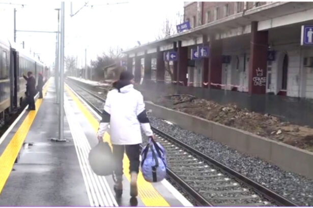 video reabilitare de 130 de milioane de lei pusa pe pauza calatori revoltati motivul pentru care lucrarile la gara ciulnita sunt blocate 69898969e6843