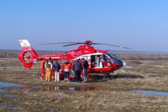 accident cu atv ul pe un camp mlastinos din olt conducatorul vehiculului preluat de un elicopter smurd si transportat la spitalul craiova videofoto 69a6985c3f237