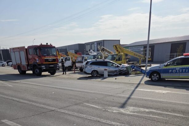 accident provocat de un sofer fara itp si rca pe dn 65 a ramas fara permis dupa ce a lovit o ambulanta saj olt 69c263e490232