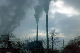 austeritatea lui blojan peste 1 500 de angajati ai complexului energetic oltenia concediati inainte de paste oamenii au iesit in strada 69a94a72c8aa1