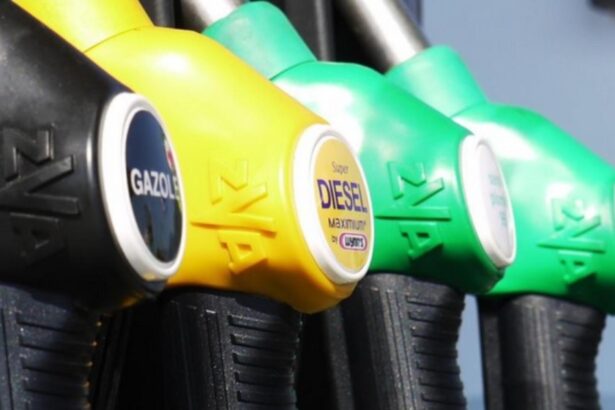 benzina ar putea ajunge la 10 lei pe litru ministrul energiei s a razgandit exista acest risc depinde de situatia din orientul mijlociu 69a701c31e5cd 1